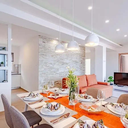 President By Guide Apartman Brnistrova